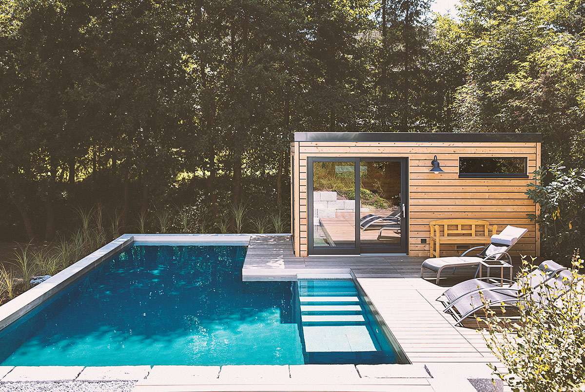 waermegrad-aussensauna-pool-garten